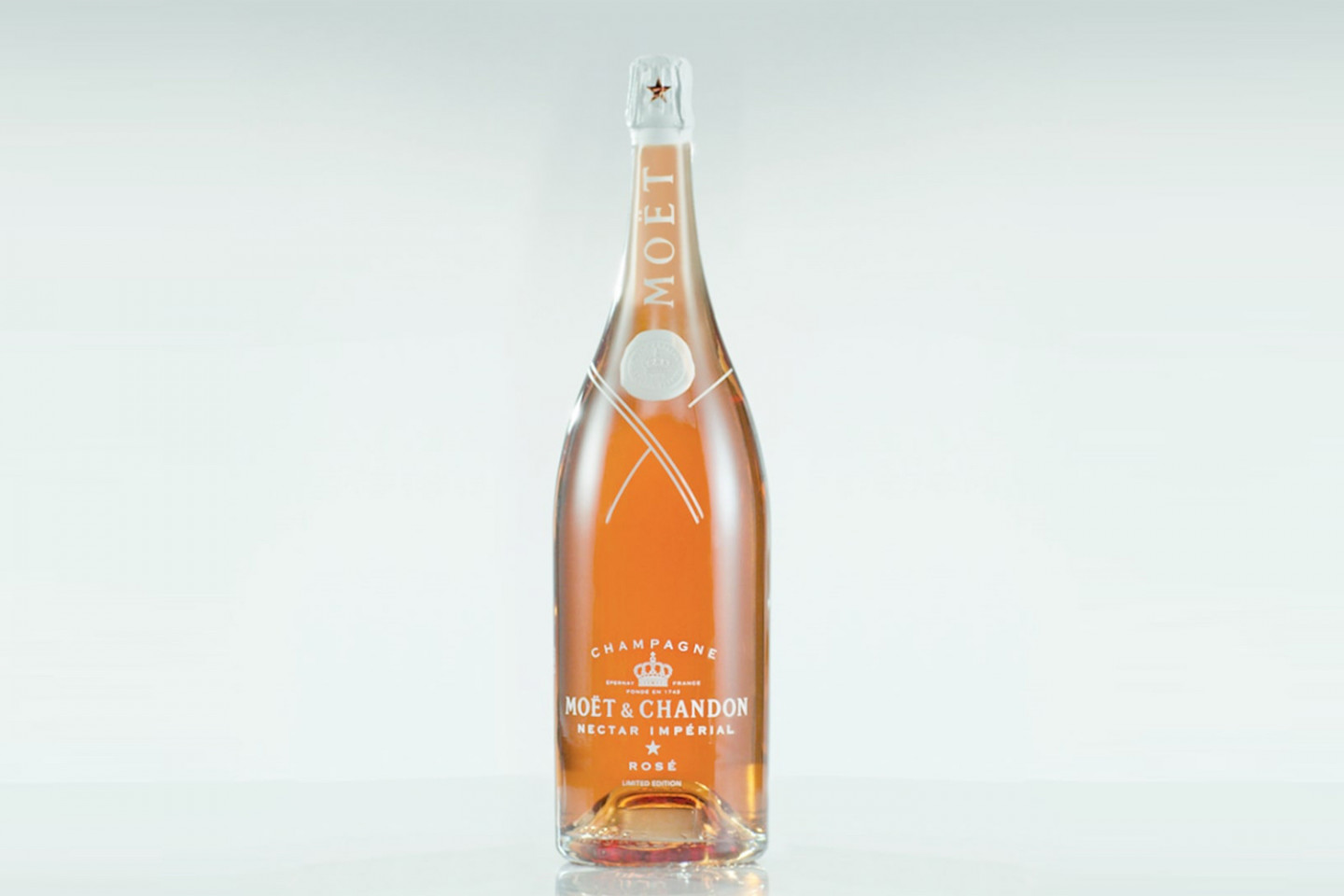 MOËT & CHANDON c/o VIRGIL ABLOH™ Limited-Edition Champagne Bottle -  Flawless Crowns